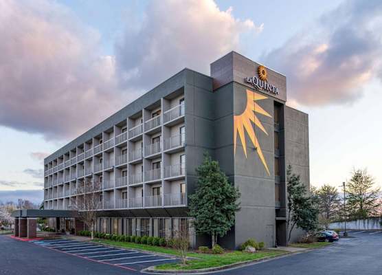 La Quinta by Wyndham Kingsport Tri Cities Airport 1