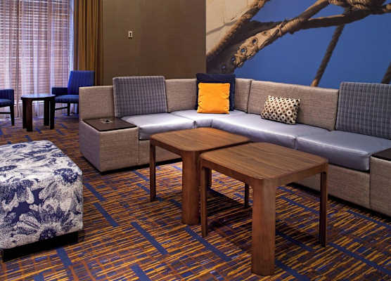 Courtyard by Marriott Baltimore Downtown Inner Harbor 1