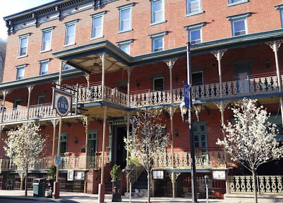The Inn at Jim Thorpe 1