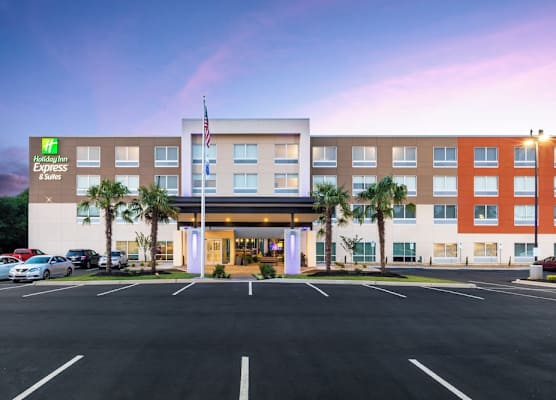 Holiday Inn Express & Suites GREENVILLE - TAYLORS by IHG 1