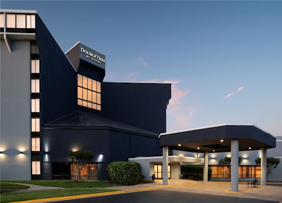 DoubleTree by Hilton Richmond - Midlothian 1