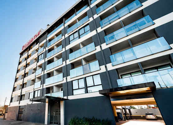 Ramada Suites by Wyndham Asuncion Aeropuerto 1
