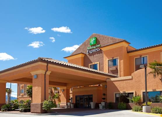 Holiday Inn Express & Suites KINGMAN by IHG 1