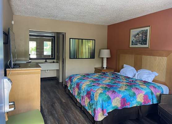 JAX INN 1