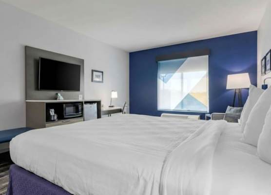 Holiday Inn Express & Suites Choctaw - Oklahoma City East by IHG 1