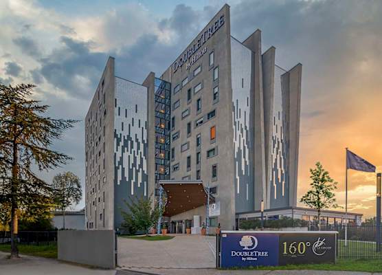 DoubleTree by Hilton Lyon Eurexpo & Spa 1