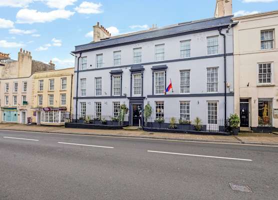 Sleeping Bear Hotels Dorchester 1