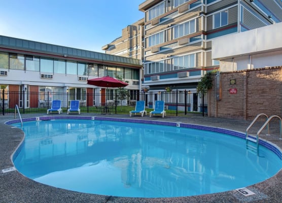 Days Inn by Wyndham Victoria Airport Sidney 1