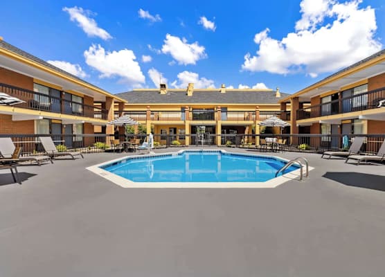 Best Western - Fayetteville 1