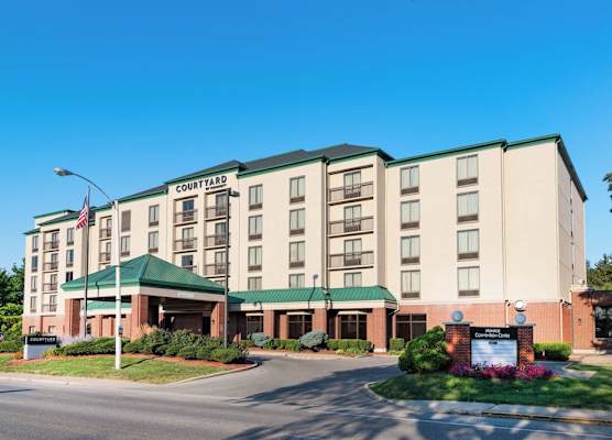 Courtyard by Marriott Bloomington 1