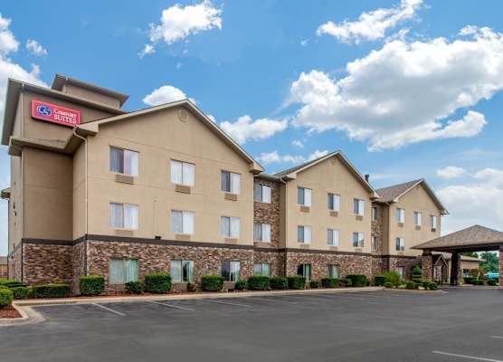 Comfort Suites Danville 1