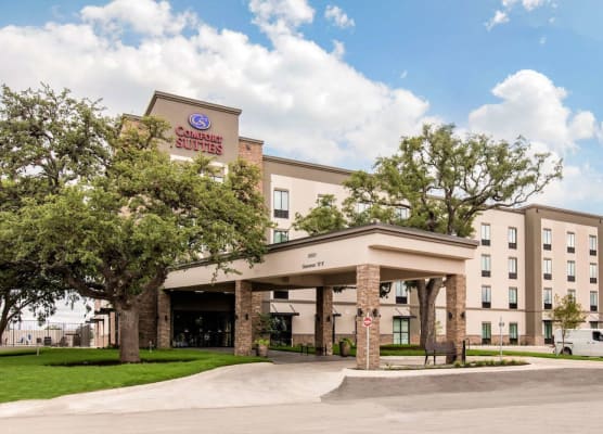 Comfort Suites - South Austin 1
