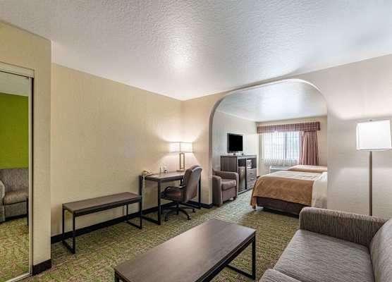 Quality Suites San Antonio Brooks City Base 1