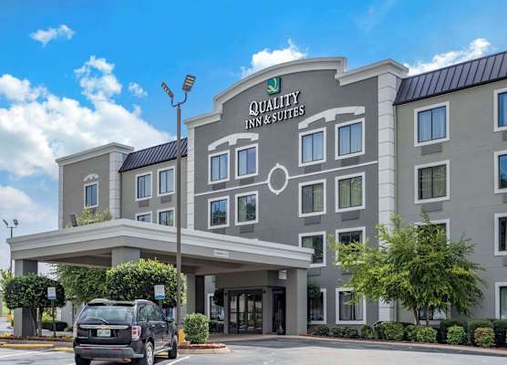 Quality Inn & Suites Chattanooga West near Lookout Mountain 1