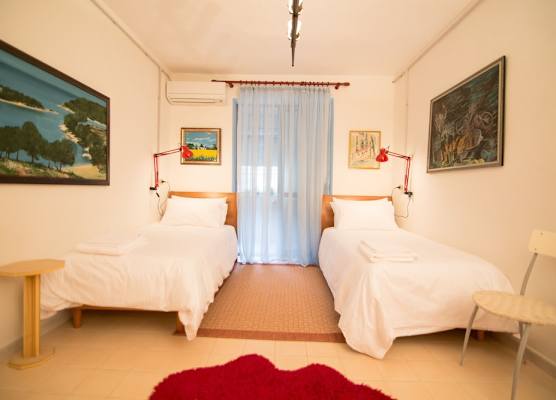 B&B Artistic Tirana 1