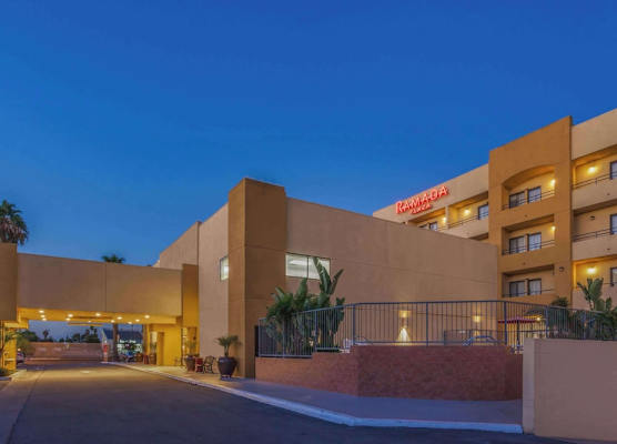 Ramada Plaza by Wyndham Garden Grove/Anaheim South 1