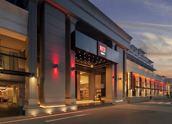 Radisson RED Phuket Patong Beach 1