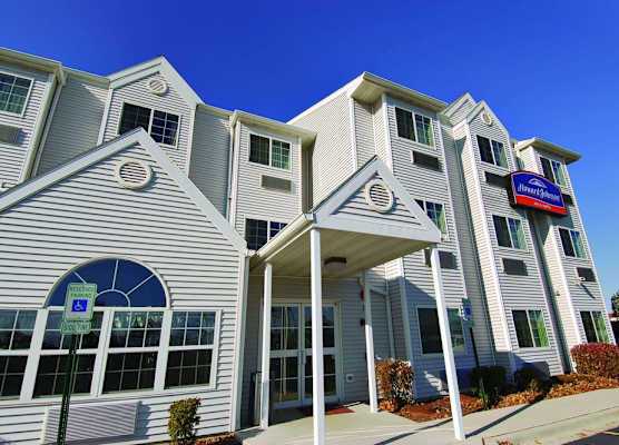 Red Lion Inn & Suites Elk Grove Village 1