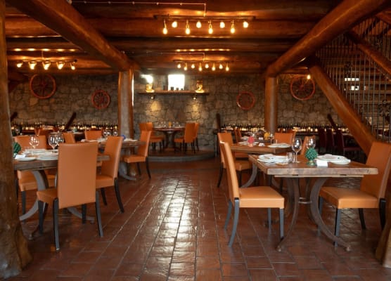Etna Quota Mille Boutique Hotel, Typical Sicilian Food & Wine 1