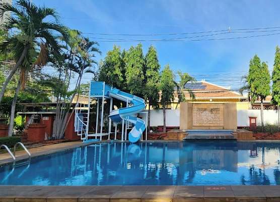 Safari Riviera Resort 1