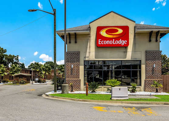 Econo Lodge Garden City - Savannah 1