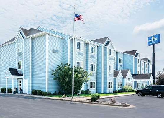 Microtel Inn & Suites by Wyndham Tomah 1