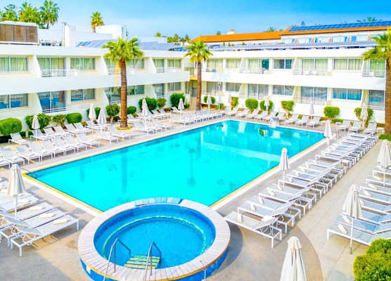 Melpo Antia Hotel & Suites 1