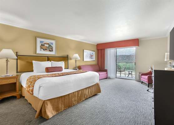 Best Western Plus Arroyo Roble Hotel & Creekside Villas 1
