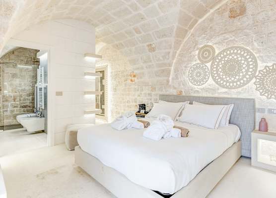 Vico Bianco Raro Rooms Collections 1
