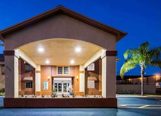 Best Western Mulberry Hotel 1