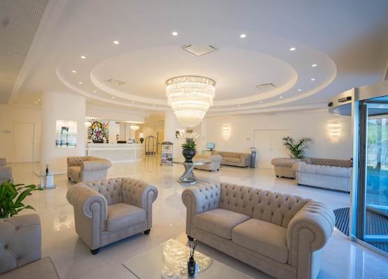 PM Hotel 1
