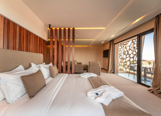 Longue vie Hotels 1