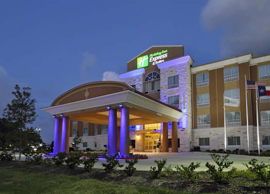Holiday Inn Express & Suites HOUSTON EAST - BAYTOWN by IHG 1