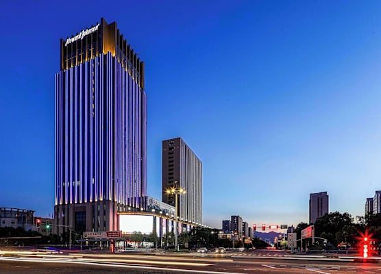Howard Johnson By Wyndham Longxiang Hotel Ningbo 1