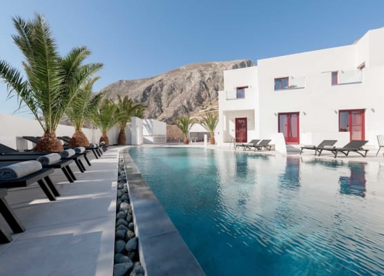 MAR n MAR CROWN HOTEL-SUITES 1