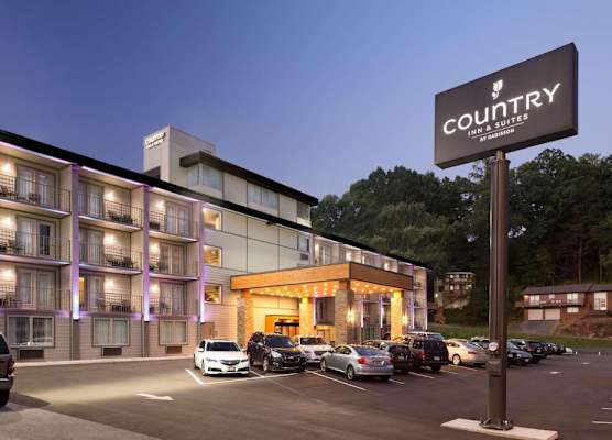 Country Inn & Suites Downtown Convention Center by Radisson, Gatlinburg, TN 1