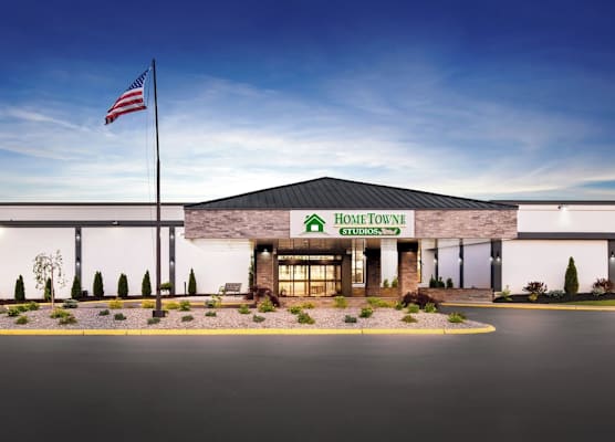 HomeTowne Studios by Red Roof & Conference Center Cortland 1