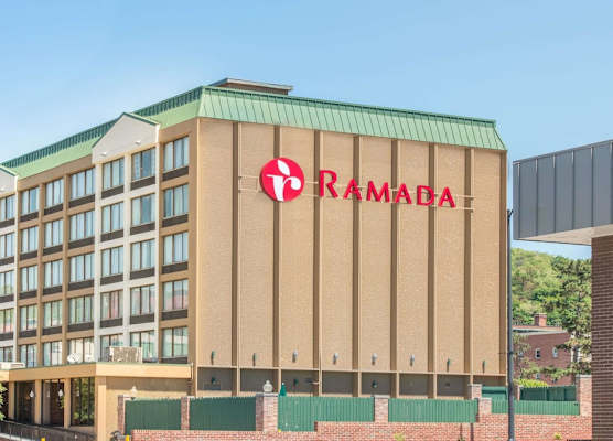 Ramada by Wyndham Cumberland Downtown 1