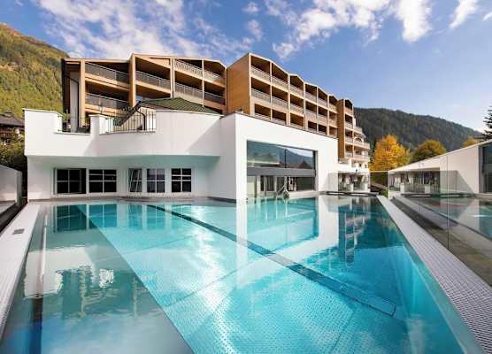 Falkensteiner Hotel Falkensteinerhof l 4 Star Superior 1