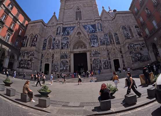 Queen 20 Luxury Duomo 1