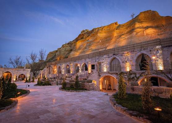 Sur Cave Hotel 1
