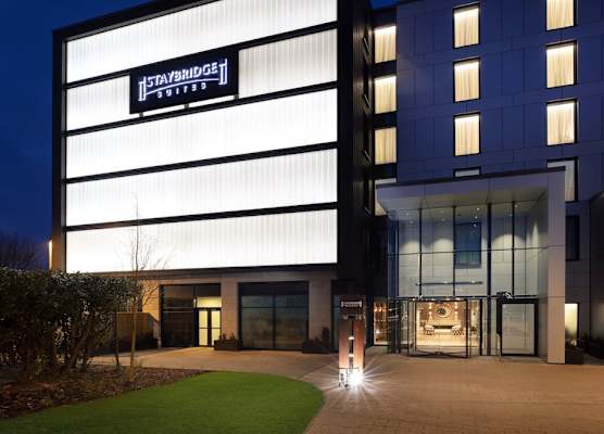 Staybridge Suites LONDON - HEATHROW BATH ROAD by IHG 1