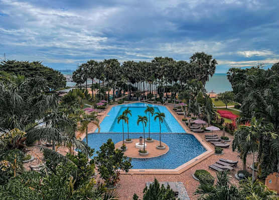Botany Beach Resort Pattaya 1