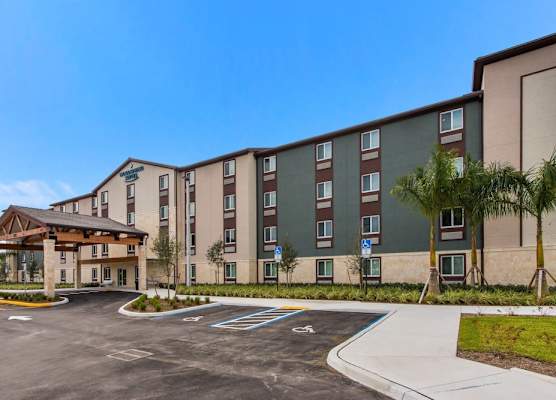 WoodSpring Suites Tamarac 1