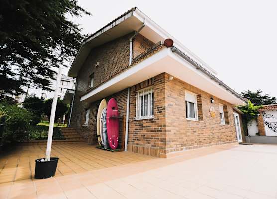 Loredo Surf House 1