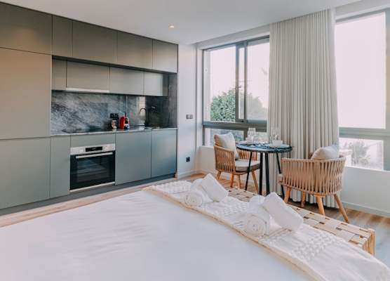 RUAH Apartments by LovelyStay 1