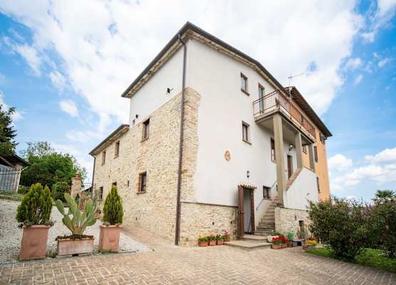 Farmhouse in Città di Castello with Pool 1