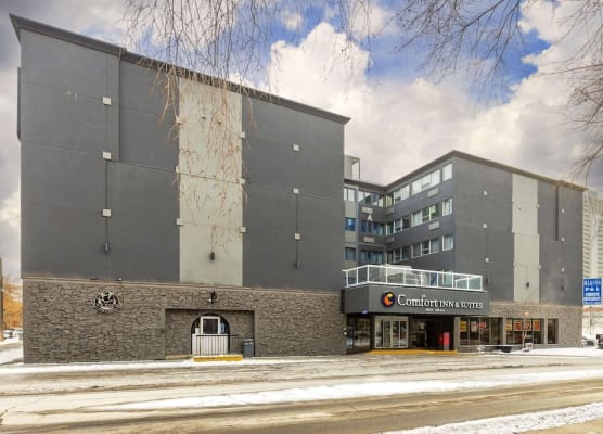 Comfort Inn & Suites 1
