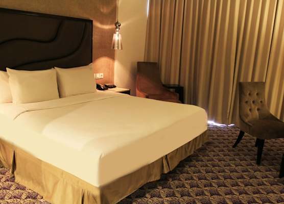 Nemuru Grand Bellevue Radio Dalam 1