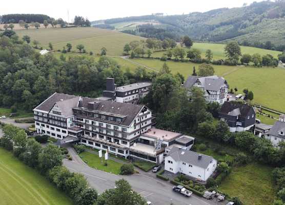 Sauerland Alpin Hotel 1